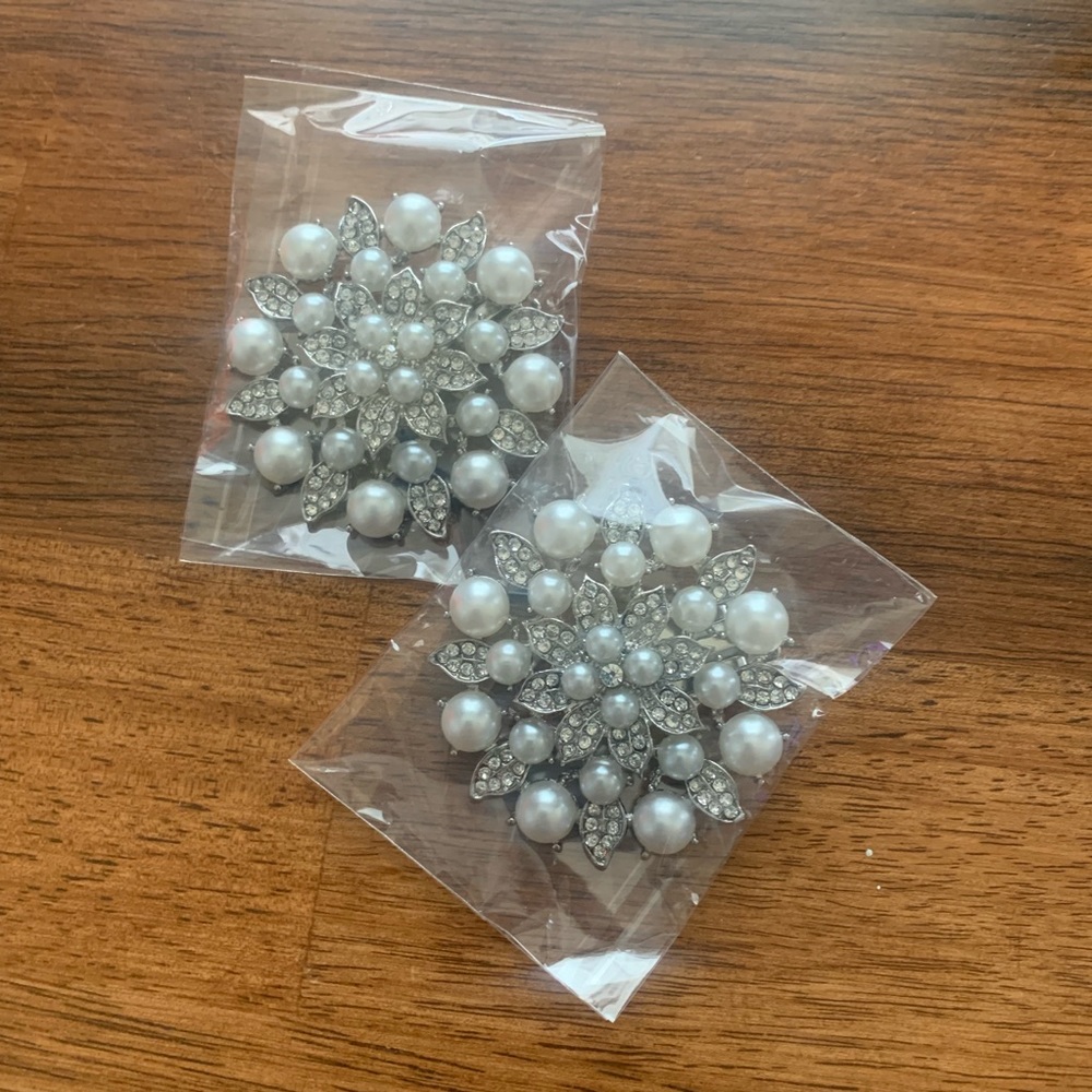 Fashion Rhinestones Floral Pearl Shoe Clips